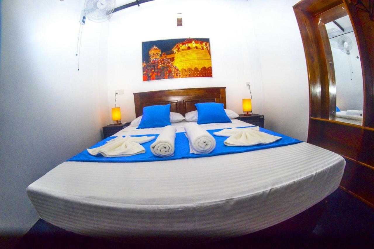 Elsy Villa Negombo Esterno foto
